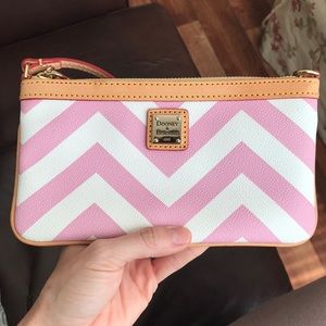 NWOT Dooney and Bourke wristlet